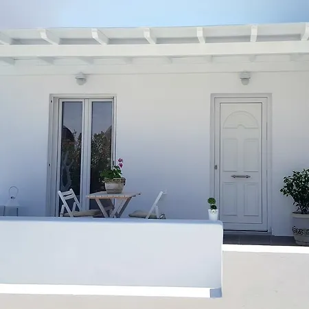 Stella's Naousa (Paros)